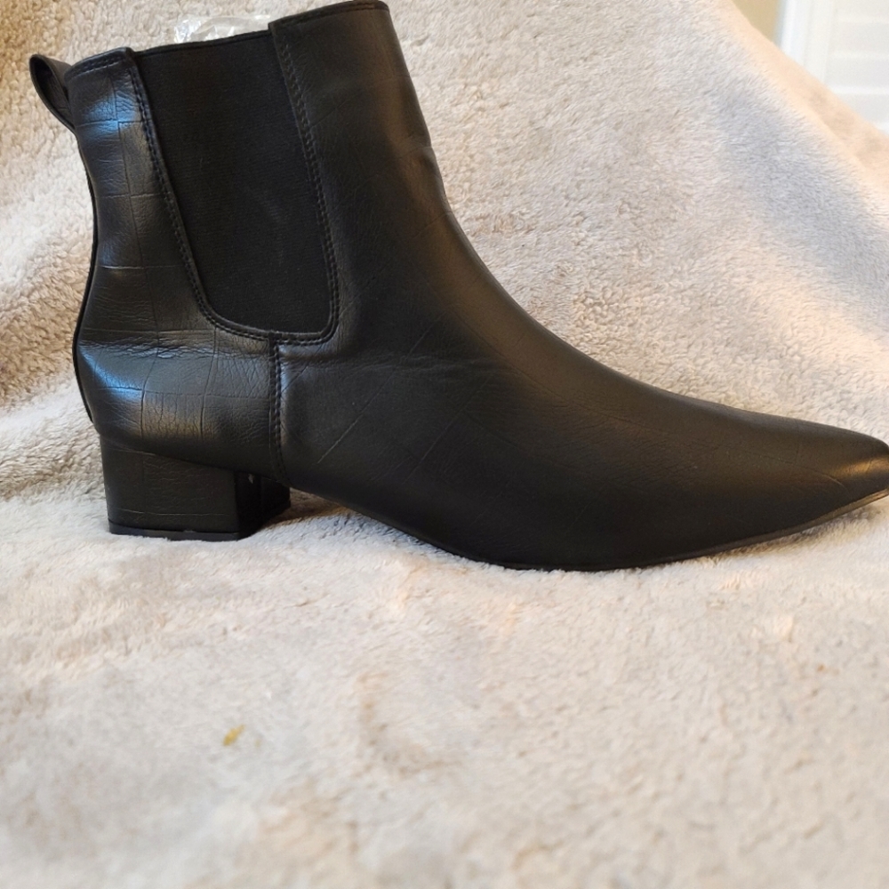 Black Chelsea Boots